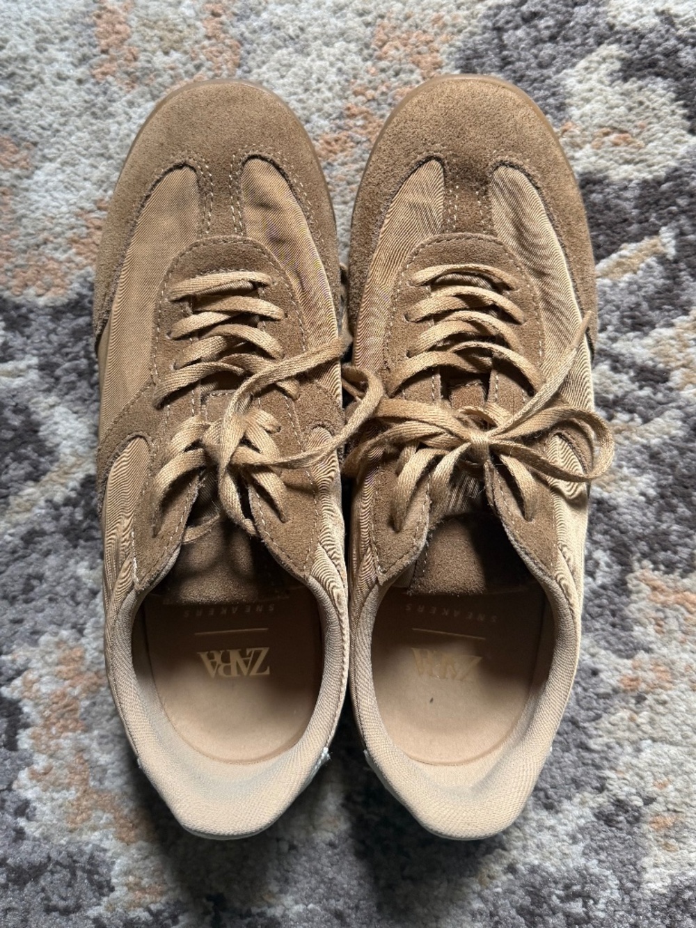 Zara Sneakers